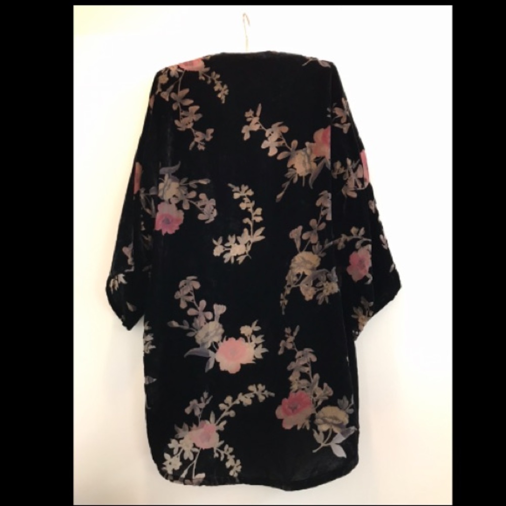 Velvet floral burnout kimono